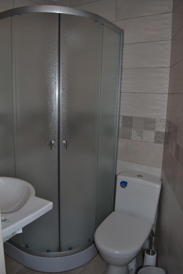 Art Hotel Chernivtsi Εξωτερικό φωτογραφία
